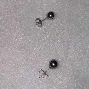 14k white gold ball stud earrings